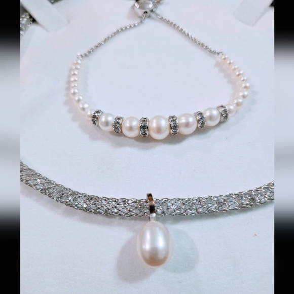 Bracelet Simulated Pearl with Silver & Crystal Embellished Separators - Picture 7 of 10